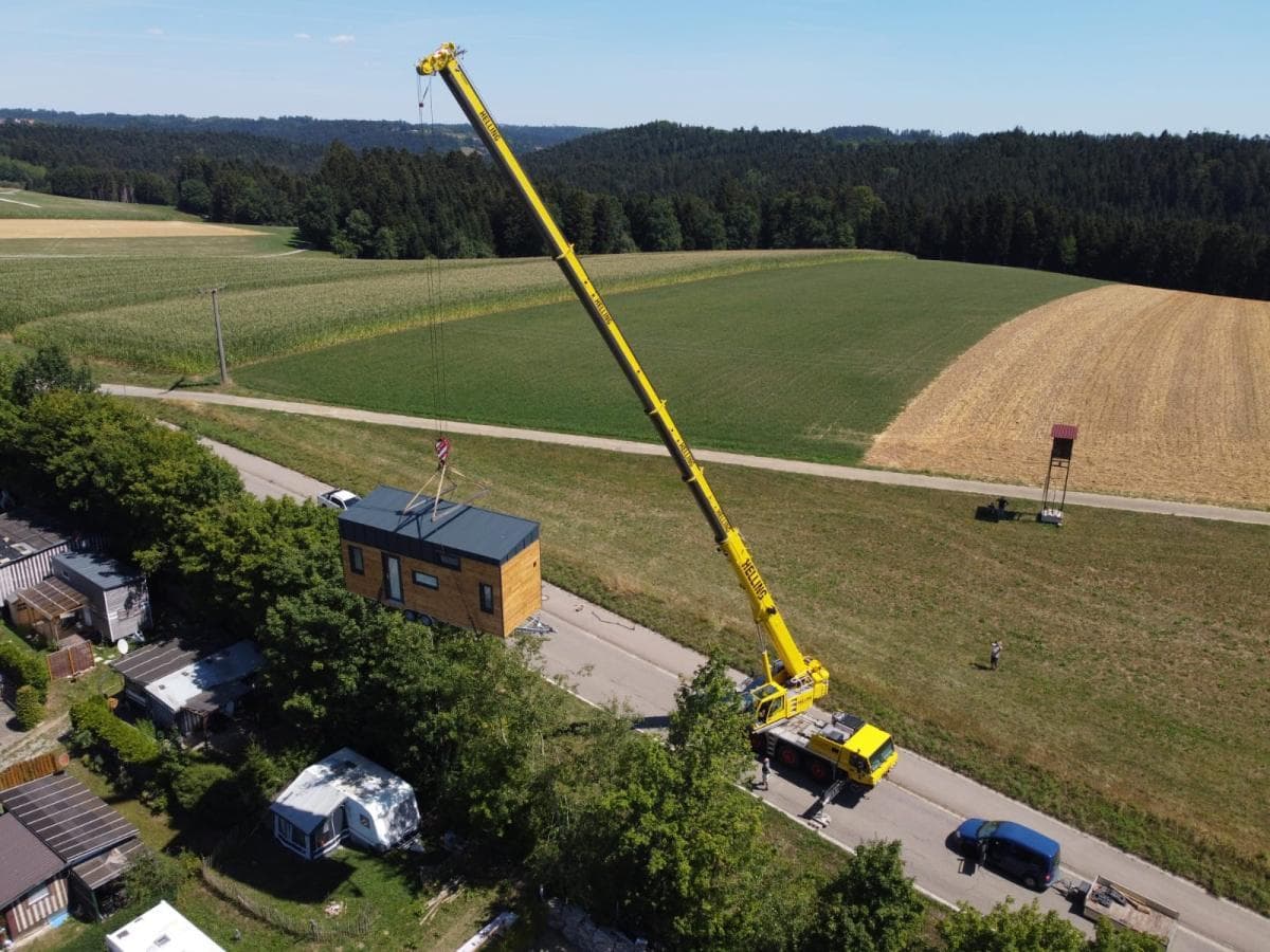 Tiny House Stellplatz finden: Der komplette Guide für Deutschland 2026